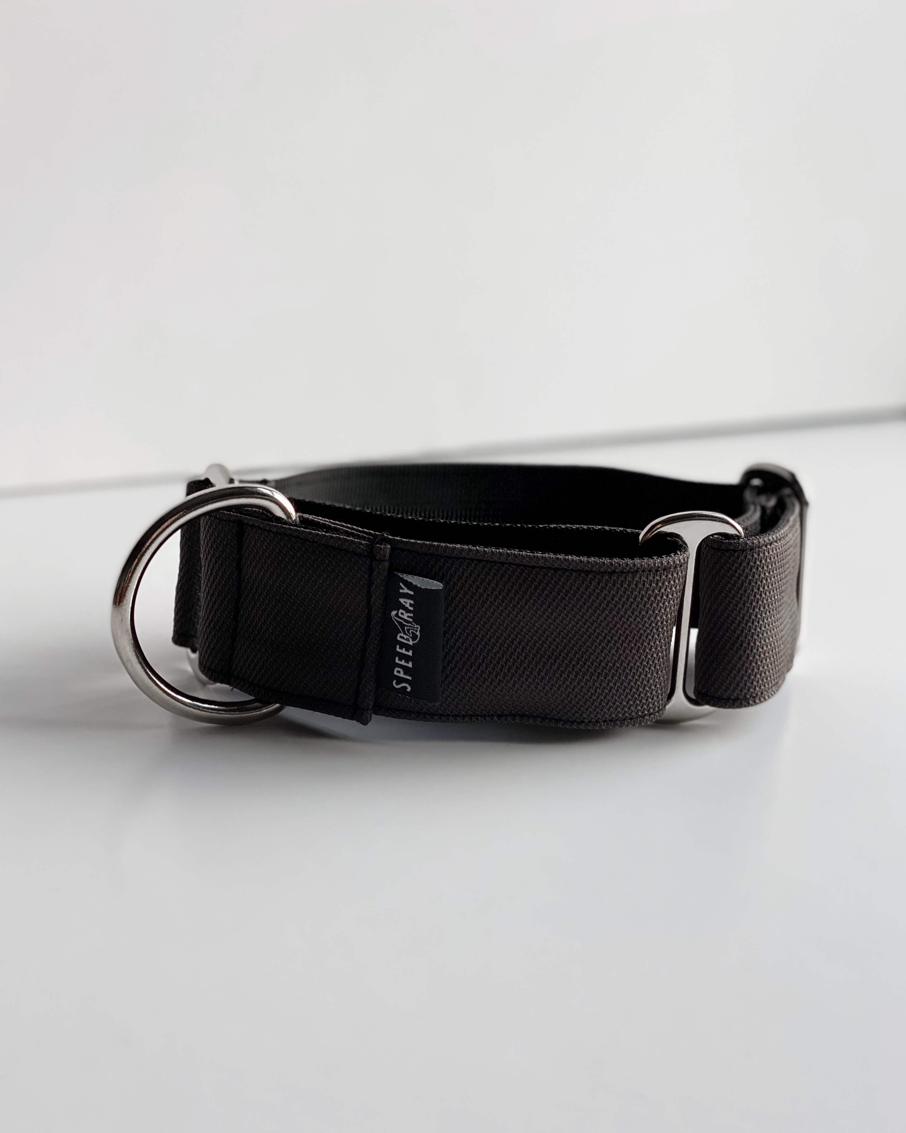 THE THEO Martingale Collars