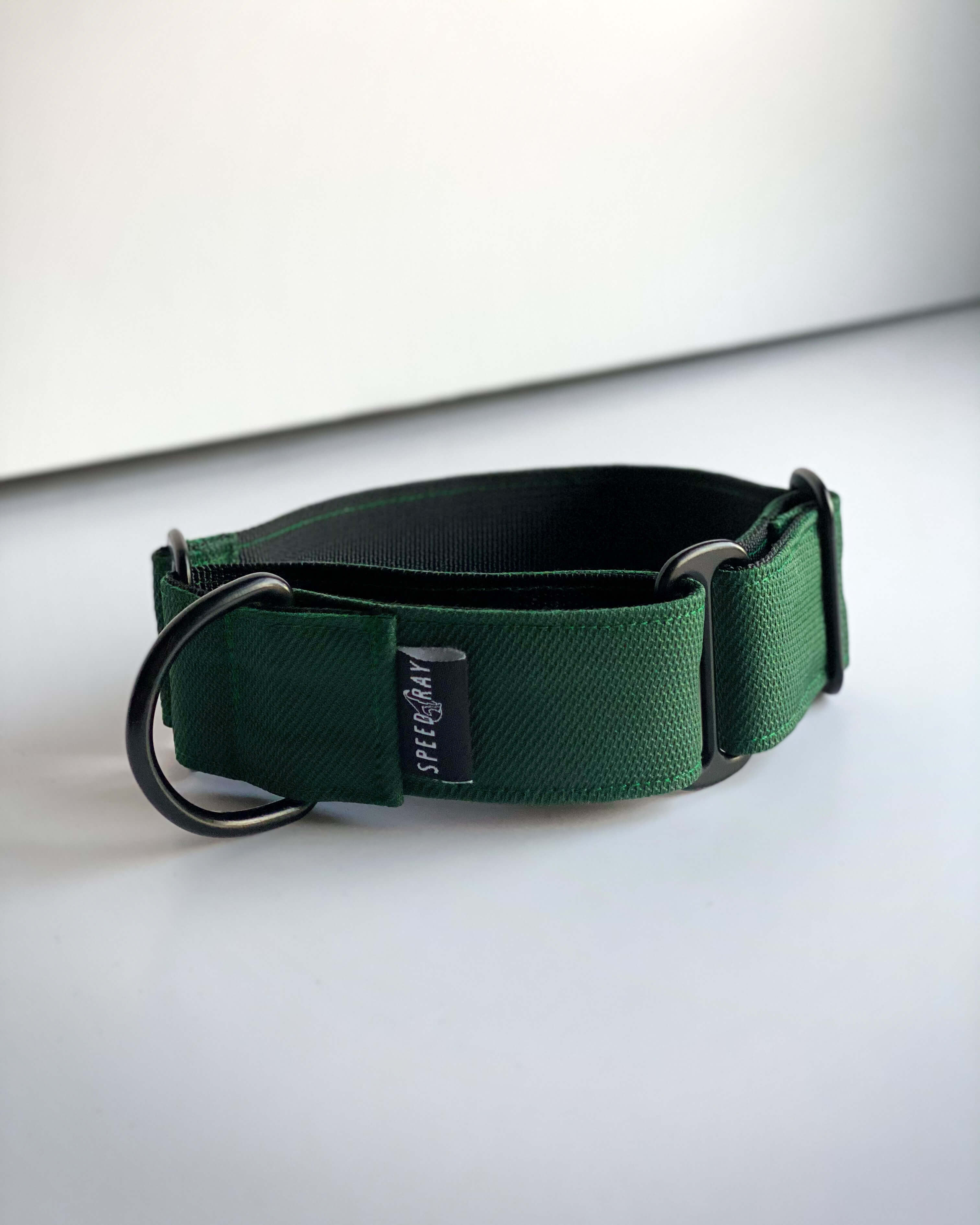 THE THEO Martingale Collars