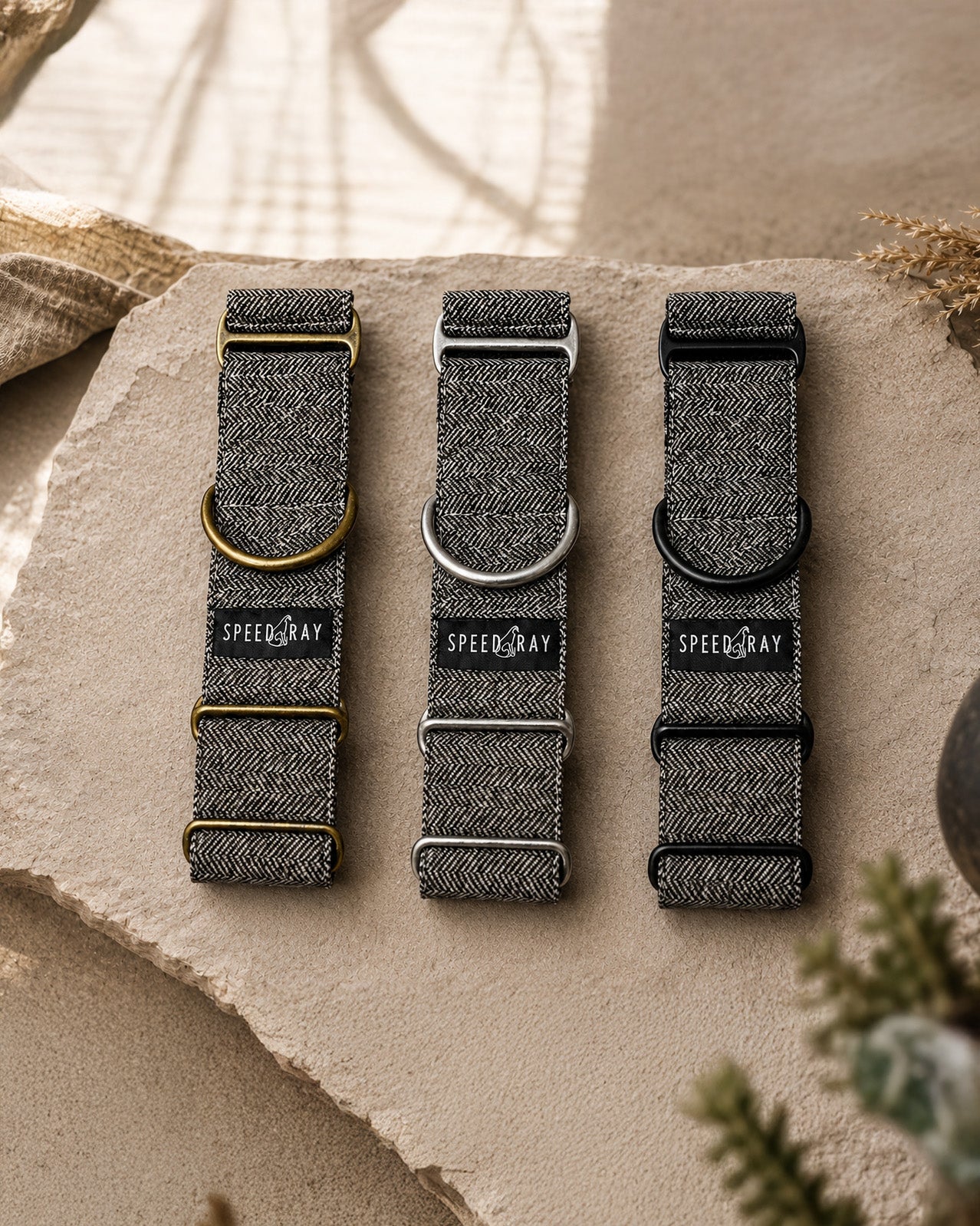THE GEORGE Tweed Martingale Collar
