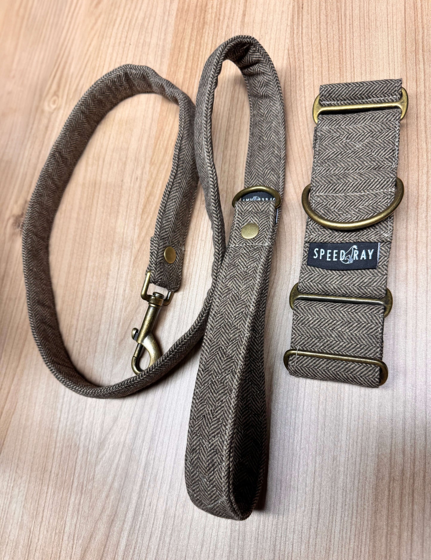 THE GEORGE Tweed Martingale Dog Collar