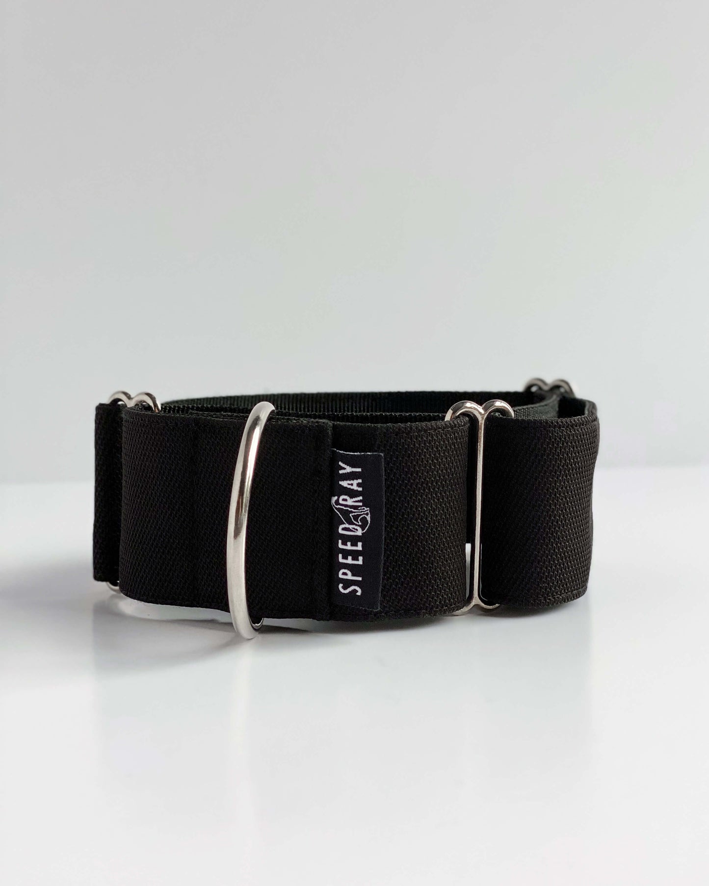 THE THEO Martingale Collars